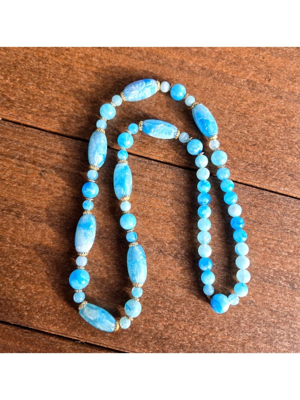 Vintage MCM Hong Kong Single Strand Blue Marbled Carved Textured  Lucite Bead Ne